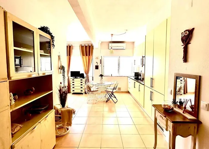 T1 Na 1 Linha Da Da Rocha Appartement *