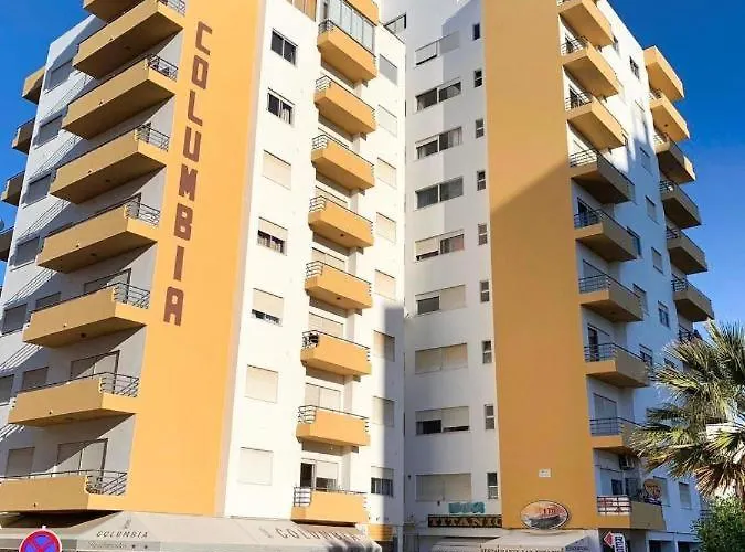 T1 Na 1 Linha Da Da Rocha Lejlighed