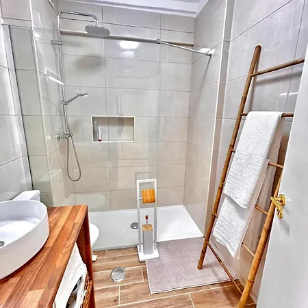 T1 Na 1 Linha Da Da Rocha דירה *